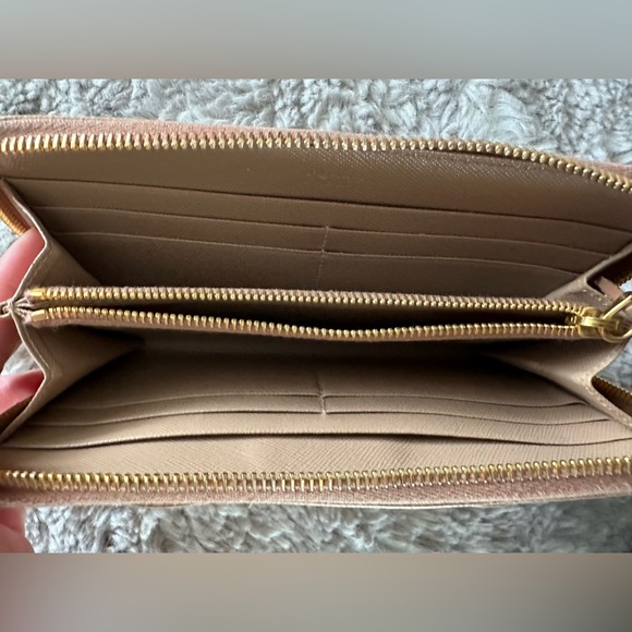 Prada Bow Long Wallet - Picture 3 of 5